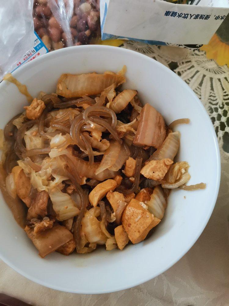 五花肉炖白菜豆腐