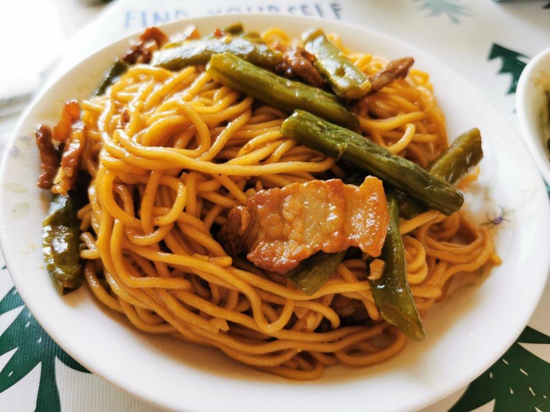 来自北方餐桌上的暴击——豆角焖面