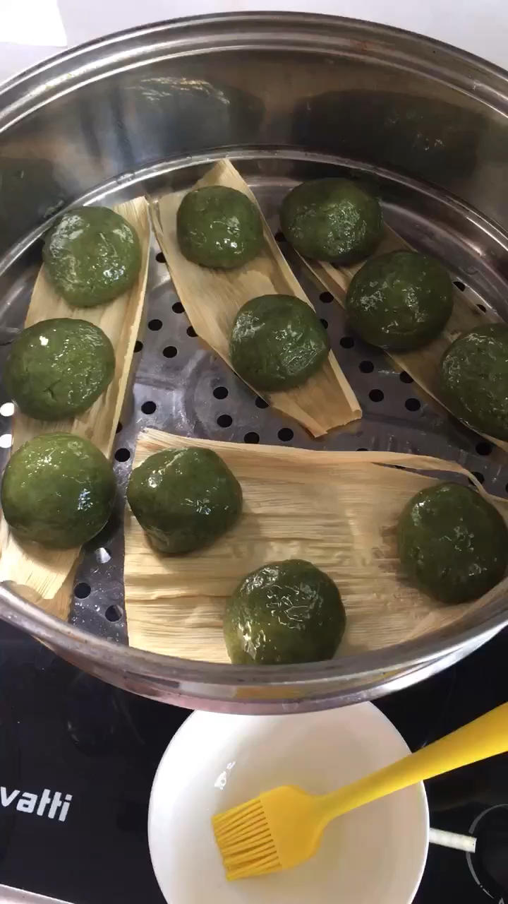 清明必吃的艾草青团