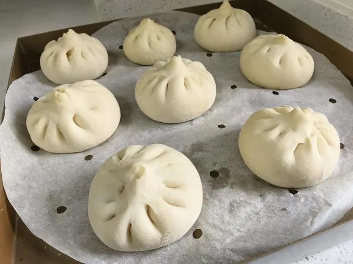 鲜美多汁的洋葱牛肉包子