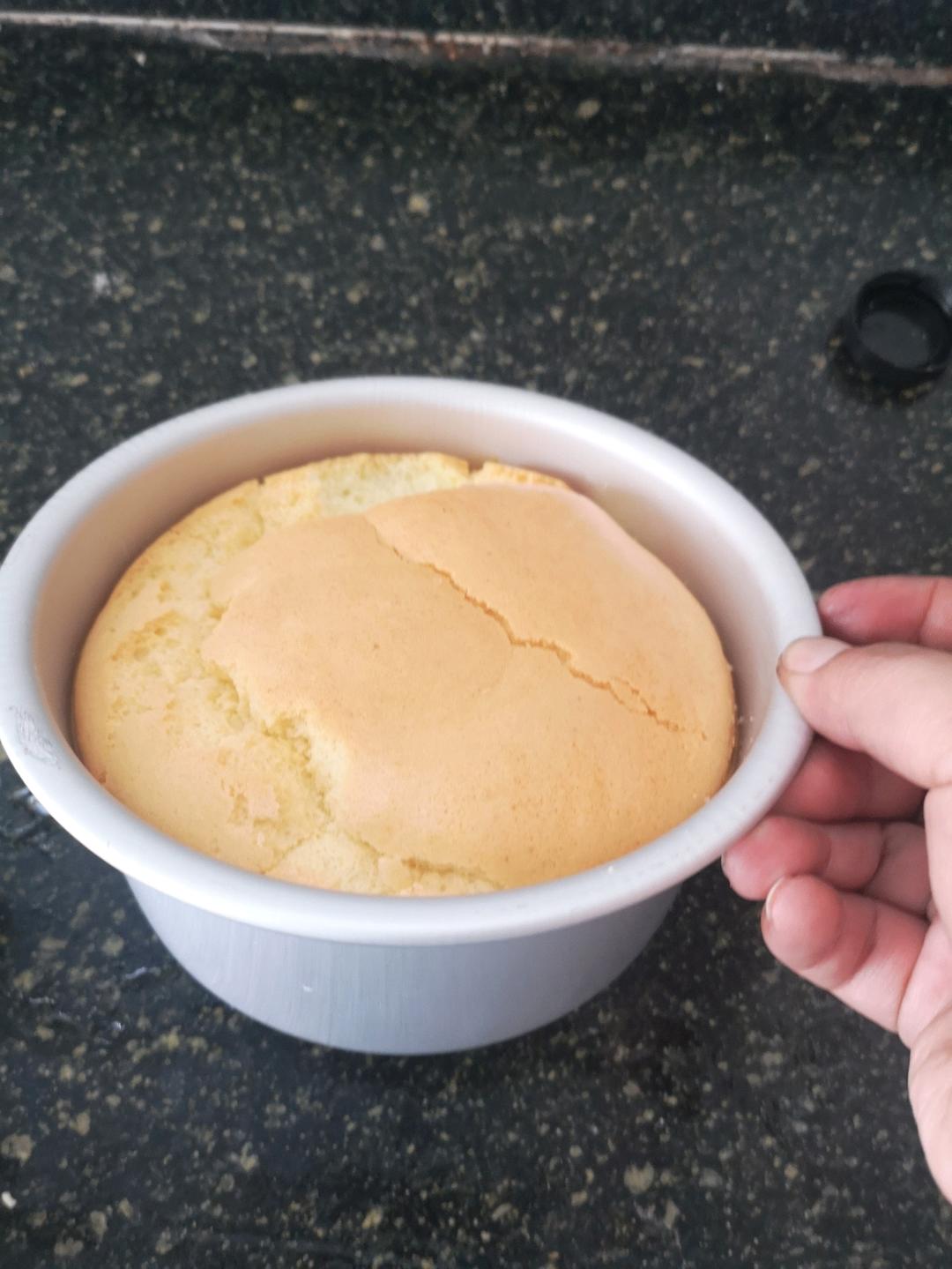 100%不会消泡的海绵蛋糕（分蛋法）