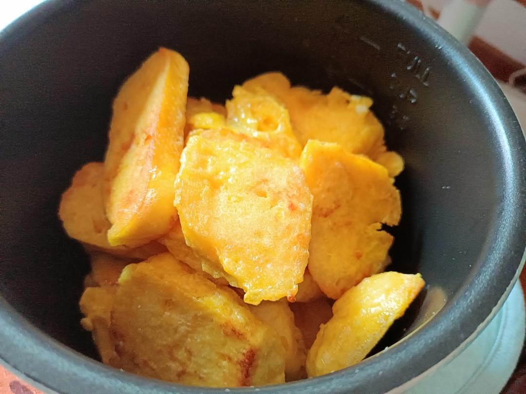 油炸黄金鸡蛋馒头片