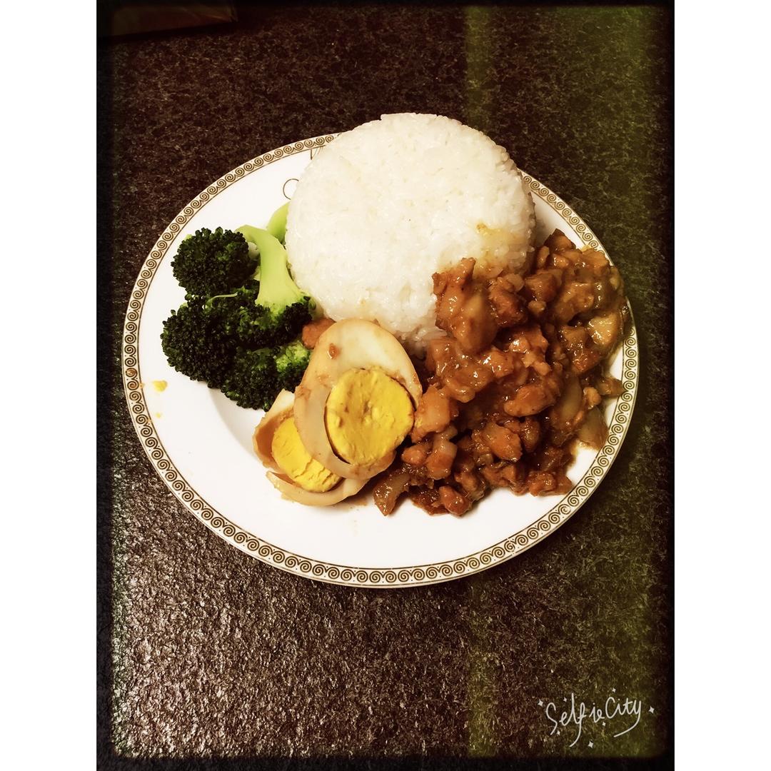 一碗高颜值有内涵的台湾卤肉饭