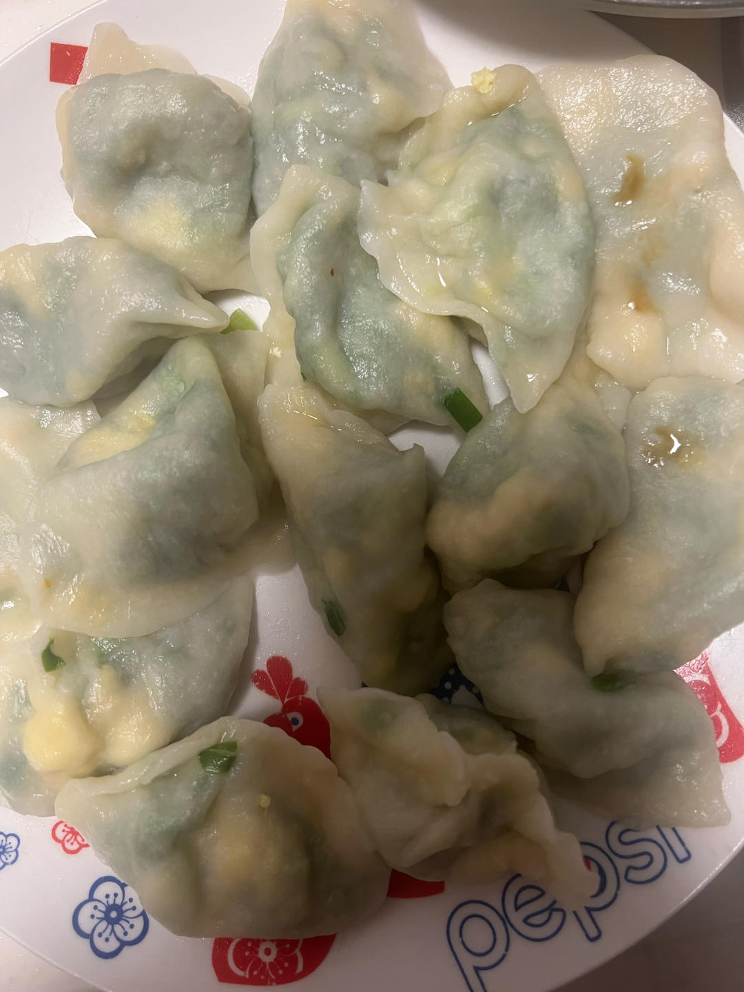 经典的韭菜鸡蛋馅儿饺子 怎么吃都不会腻