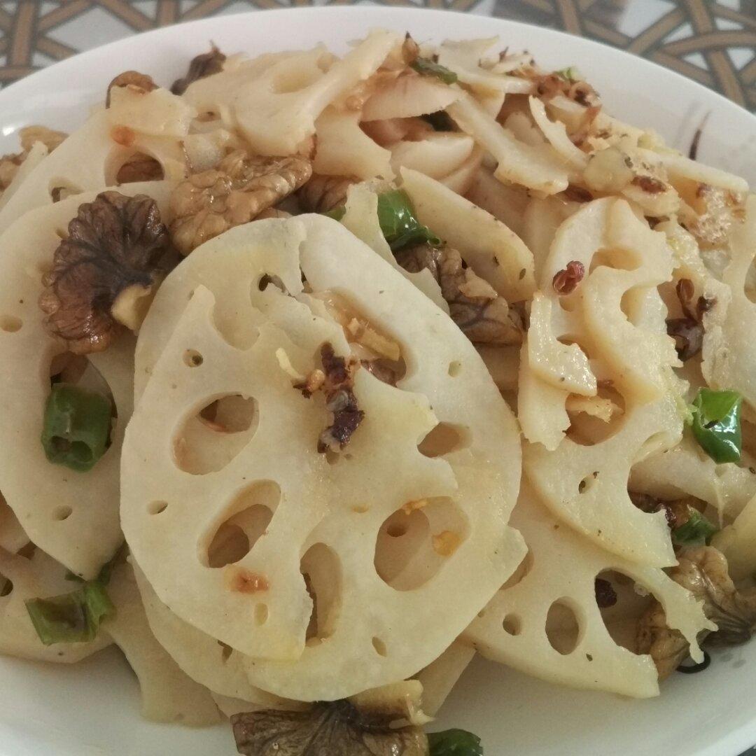 夏日养生，吃个炒菜就灵丨核桃炒藕片 · 圆满素食