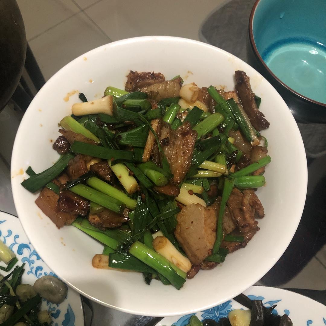 正宗回锅肉 隔壁大爷都被馋哭了