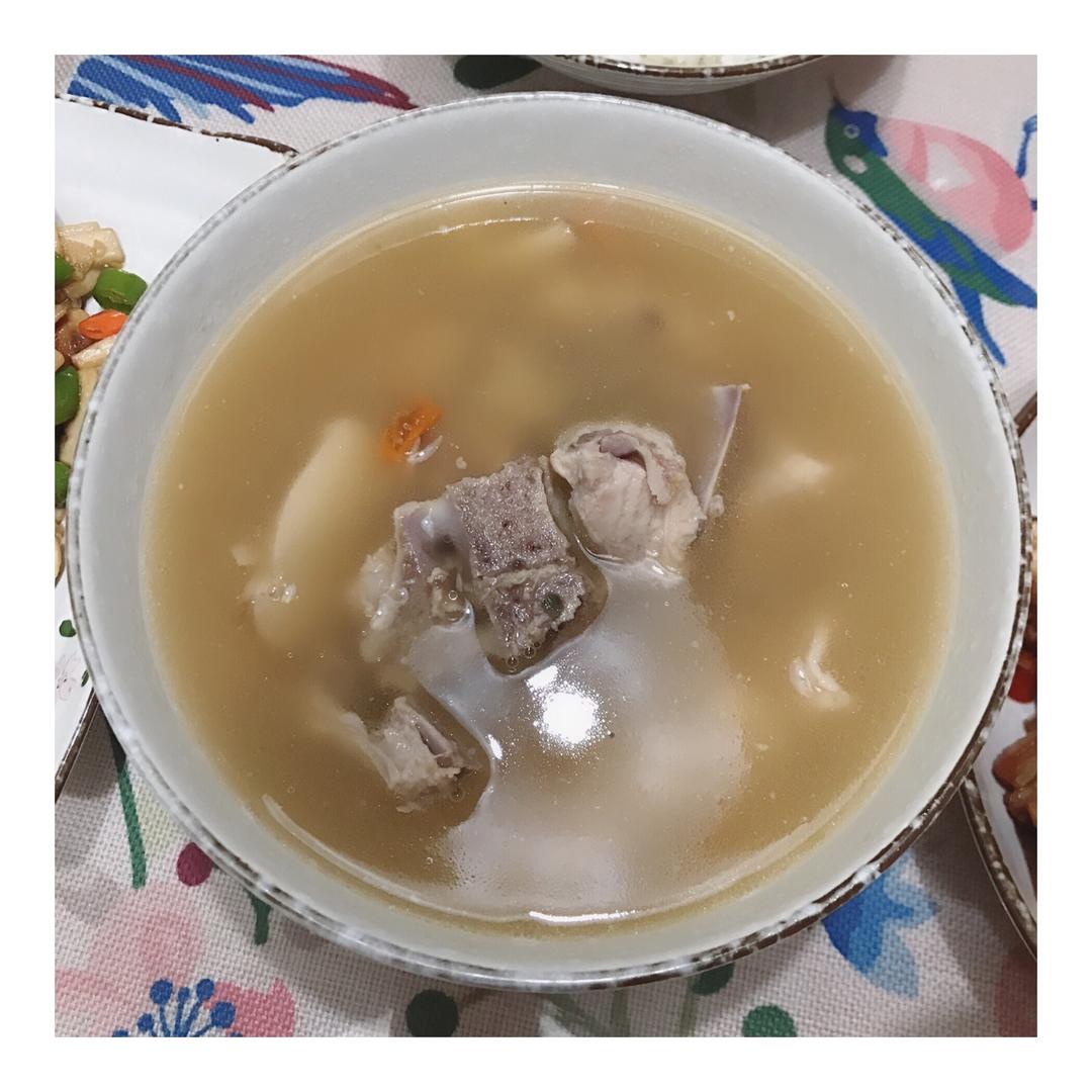 松茸排骨汤