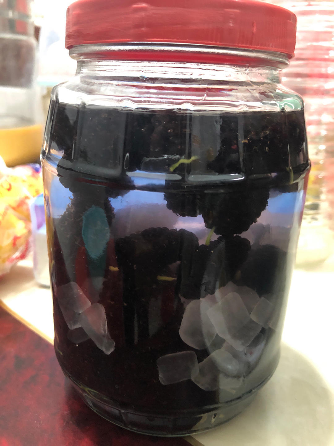 红枣杞子桑葚酒