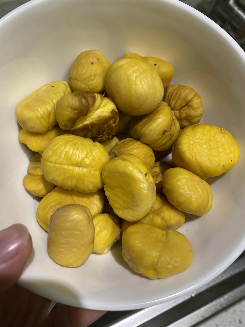 巧剥板栗皮的方法
