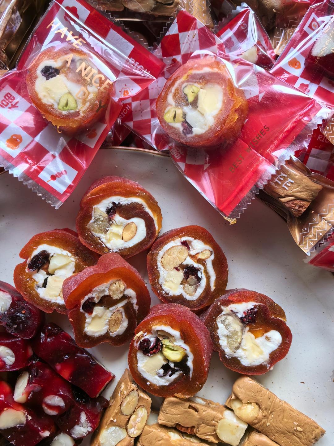 诱人的柿子奶酪卷