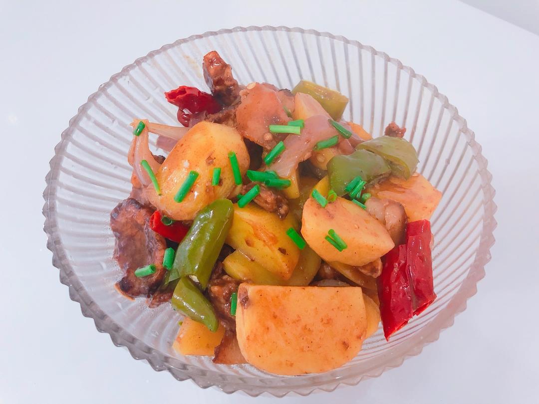 超下饭的家常土豆烧肉