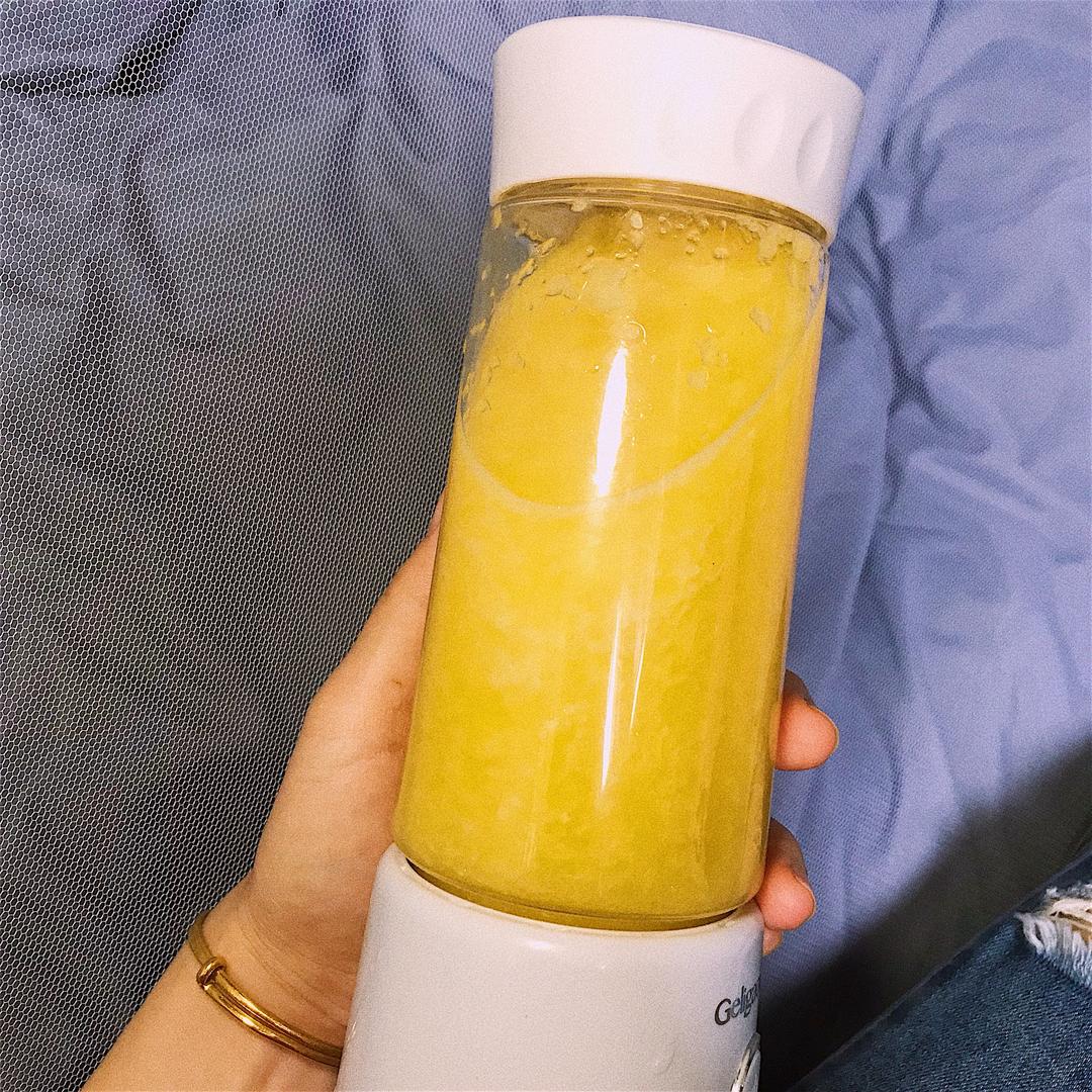 懒人果汁 苹果橙汁🍊的做法