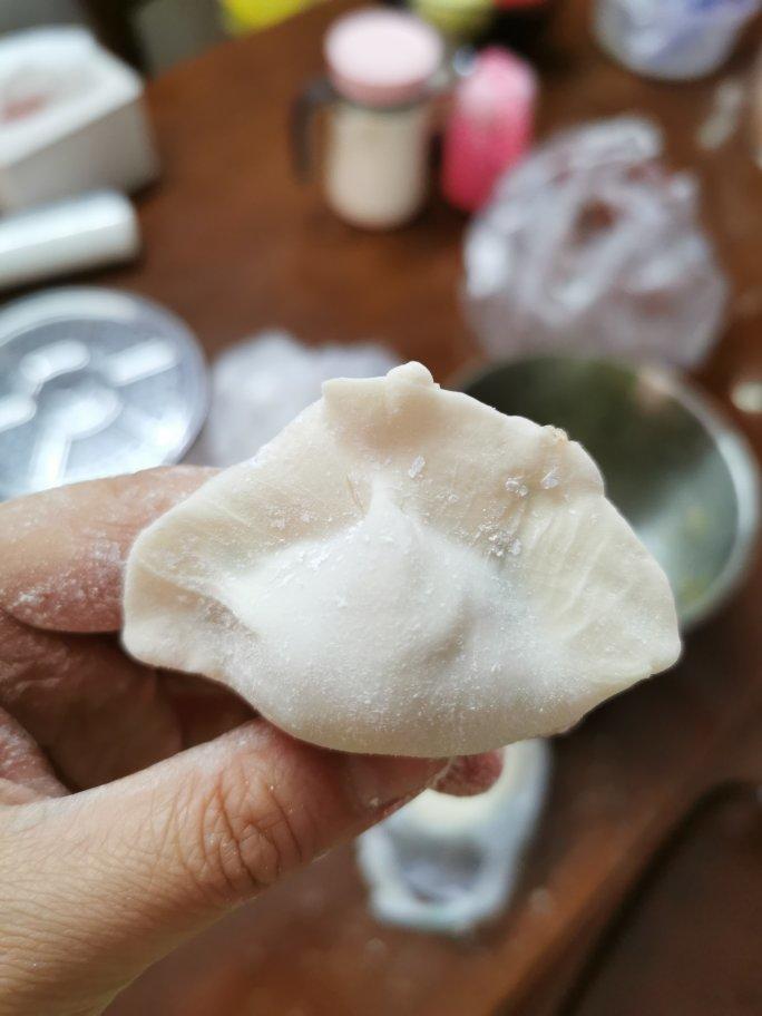 大肚饺子包法——后附视频  (胡萝卜牛肉馅儿)