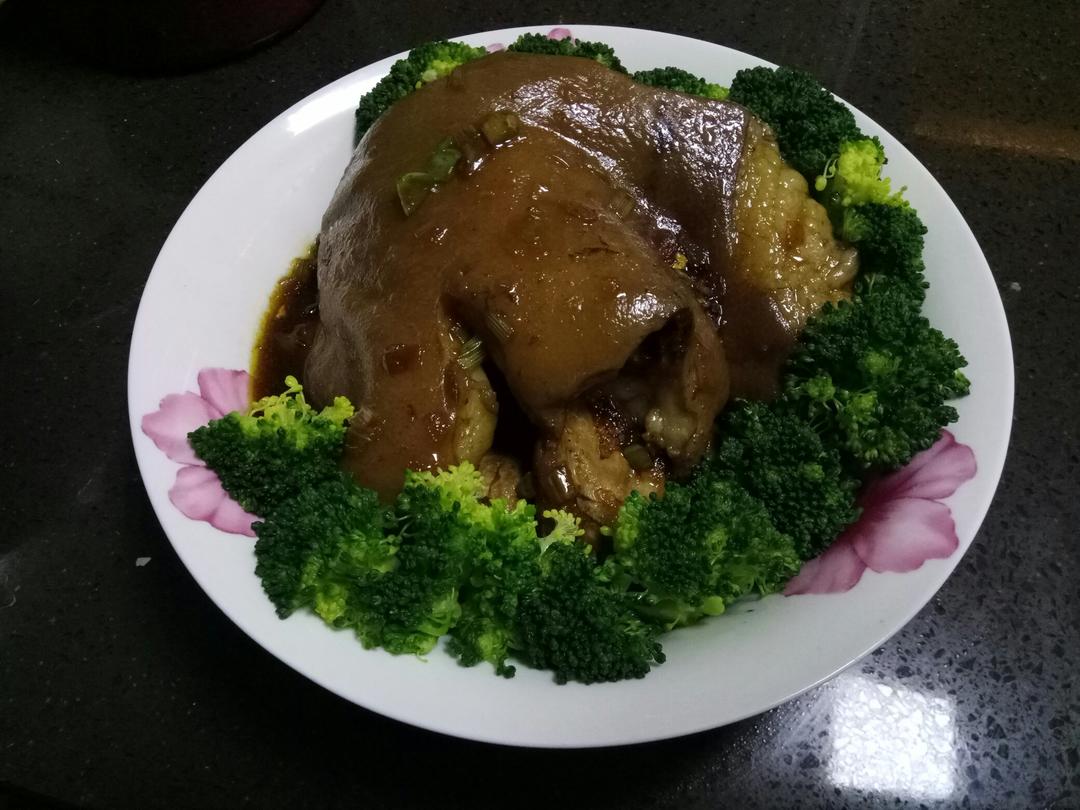 老丁的私房菜－家常红烧肘子