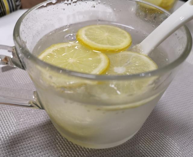 柠檬苏打水的做法