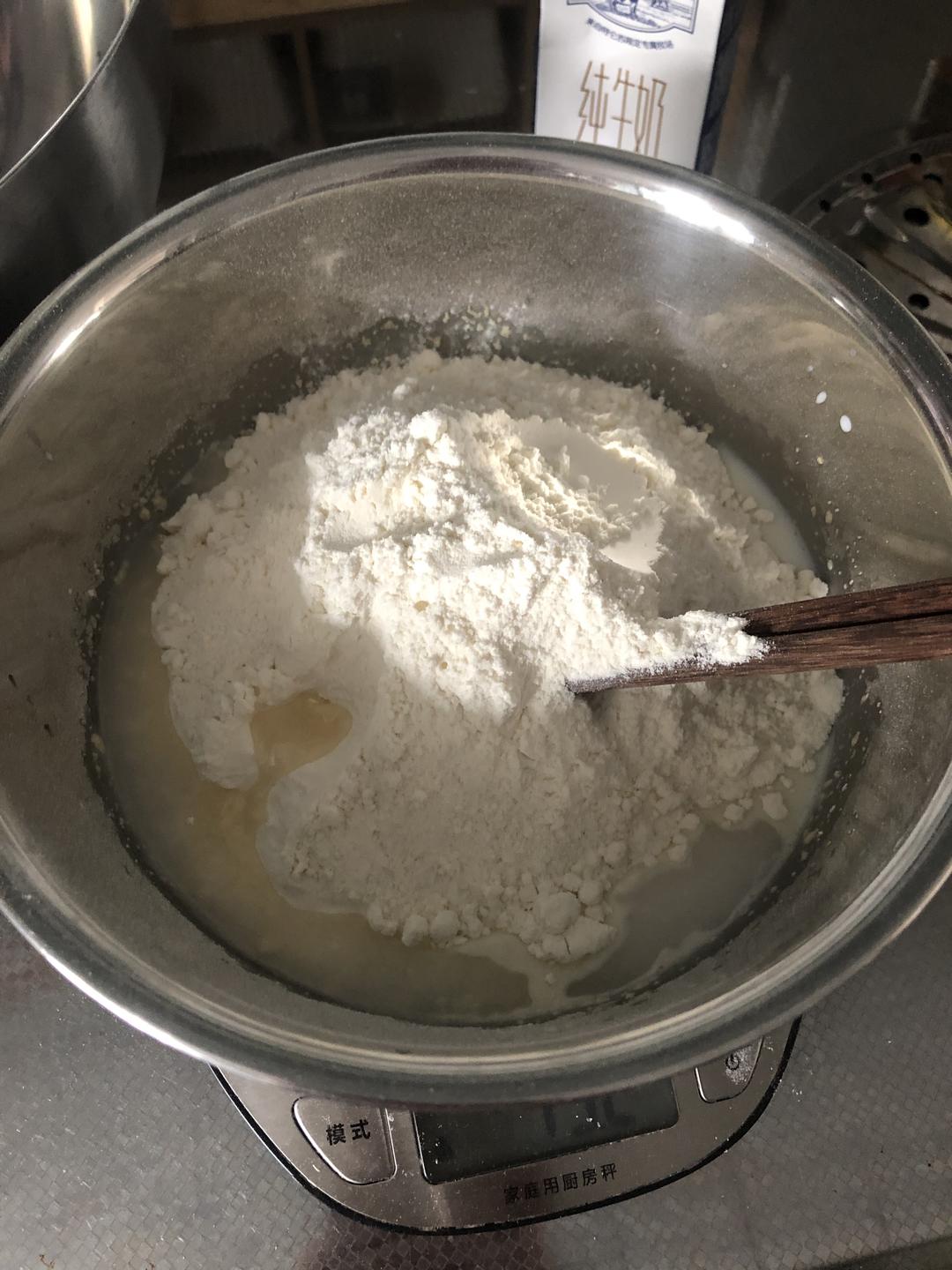纯奶手撕吐司的做法 步骤1