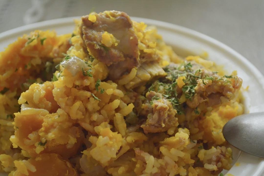 喷香排骨焖饭（爆好吃）