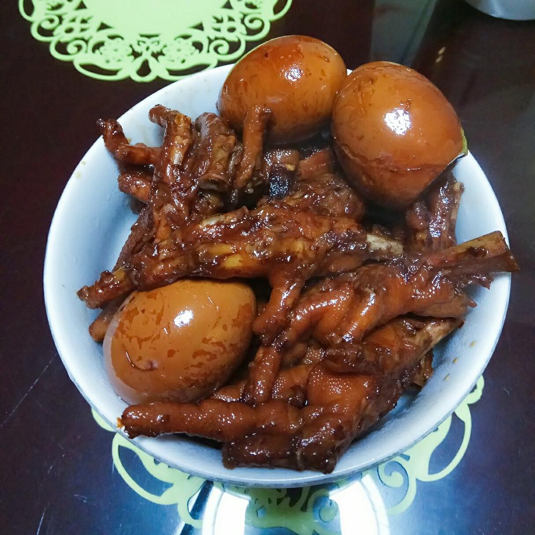 卤鸡脚