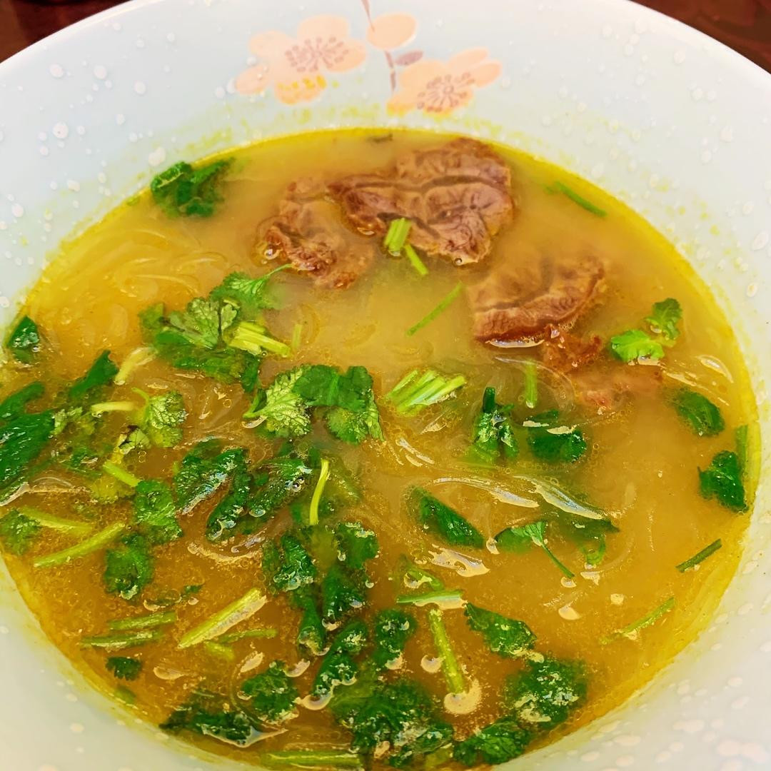 牛肉粉丝汤
