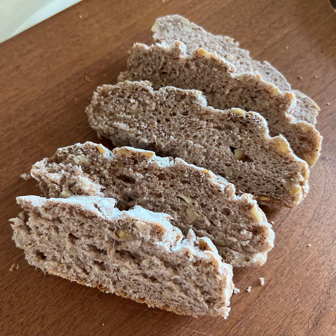 全麦蔓越莓核桃软欧包
