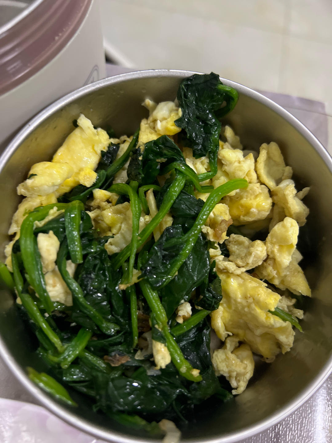菠菜炒鸡蛋