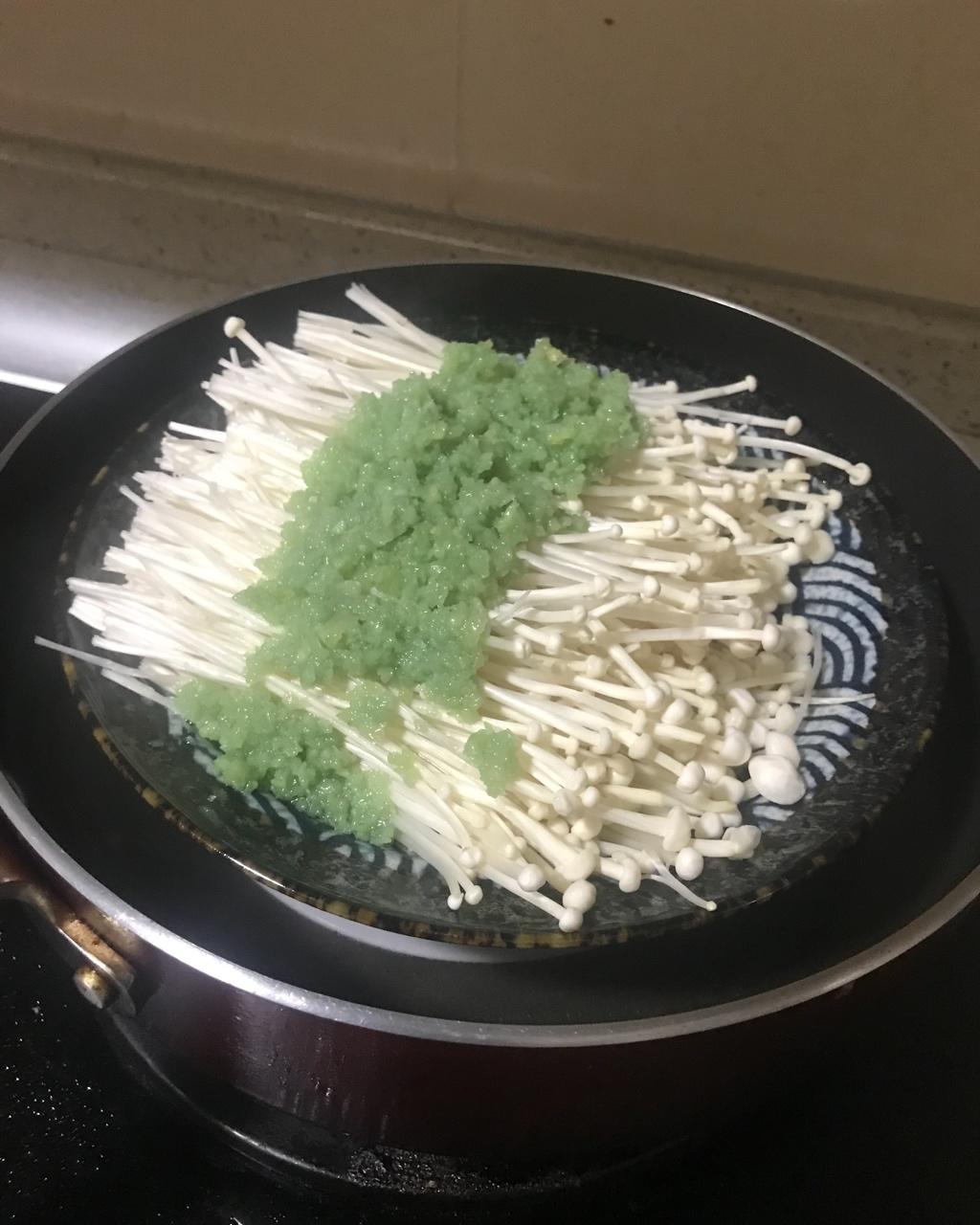 蒜蓉蒸金针菇