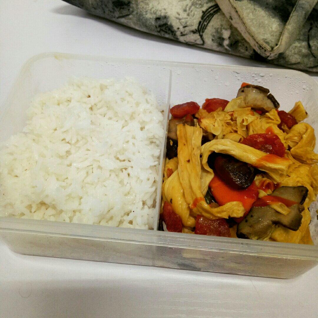 腐竹烧香菇