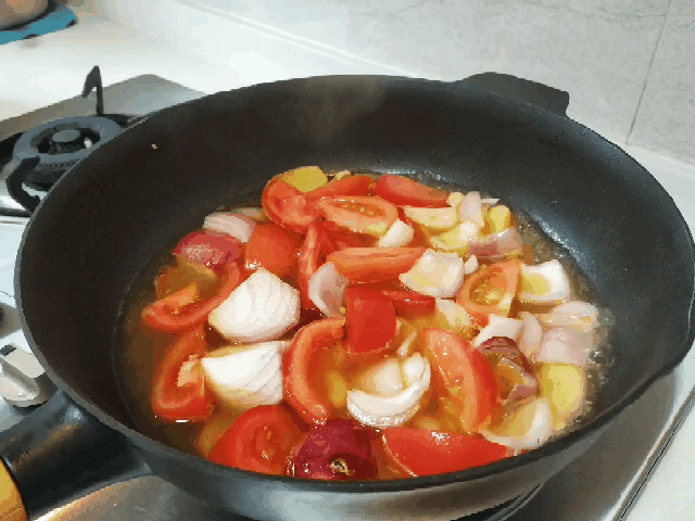 番茄炖牛腱子心的做法 步骤4