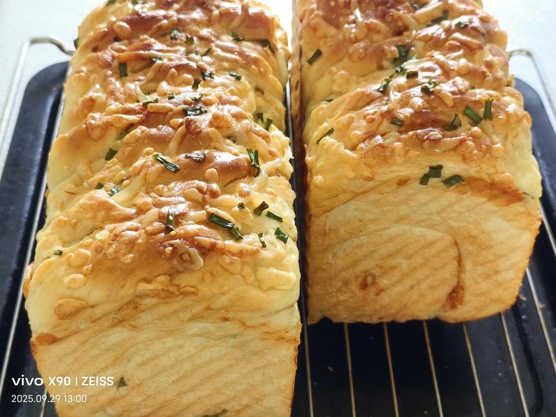 香葱肉松手撕吐司