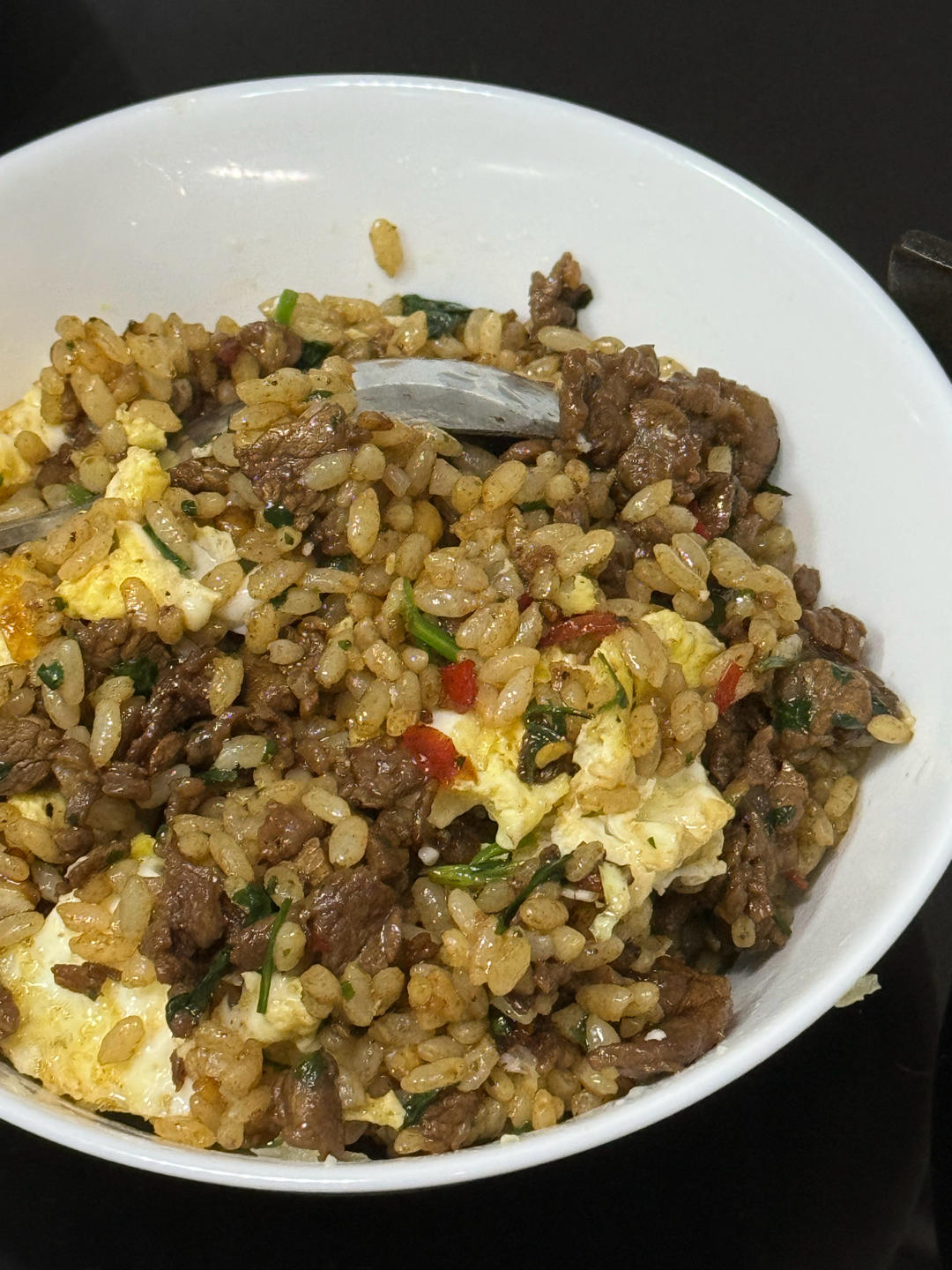 香菜炒牛肉，香辣下饭，爱吃香菜的朋友看过来，拌饭绝了