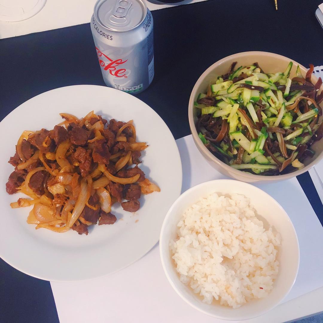 洋葱炒牛肉