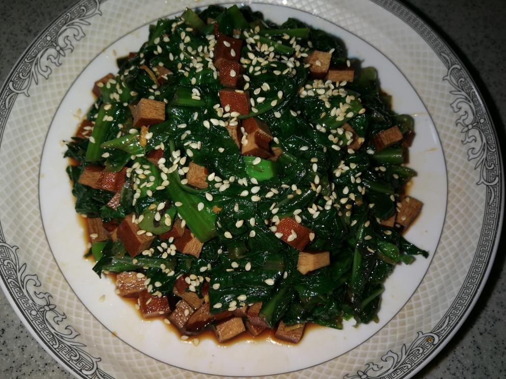 凉拌莴苣叶香干（素）的做法