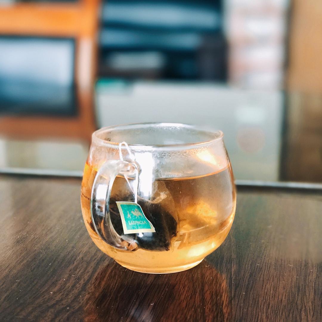 品一杯茶，岁月静好