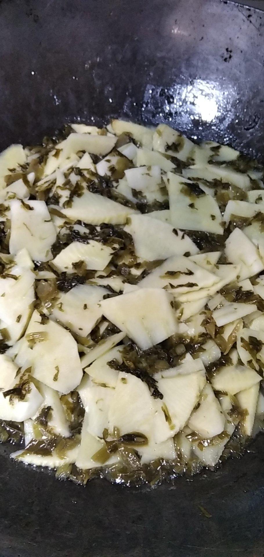 不涩口的雪菜炒冬笋