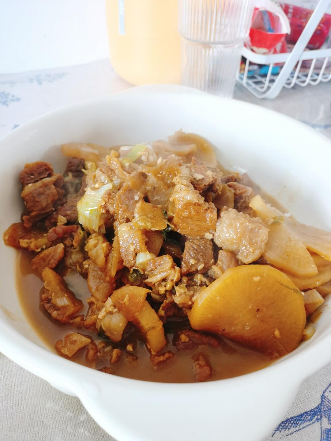 大师菜谱｜柱侯酱焖土豆牛腩