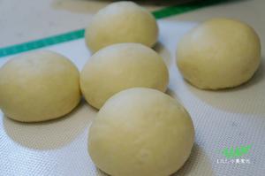 小美打卡·毛线球🧶面包的做法 步骤3