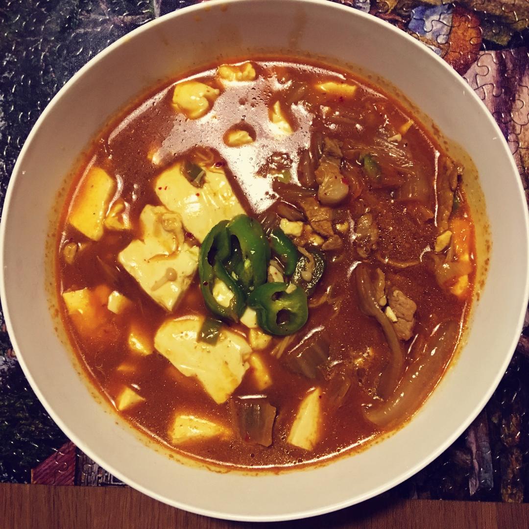 辣白菜豆腐汤