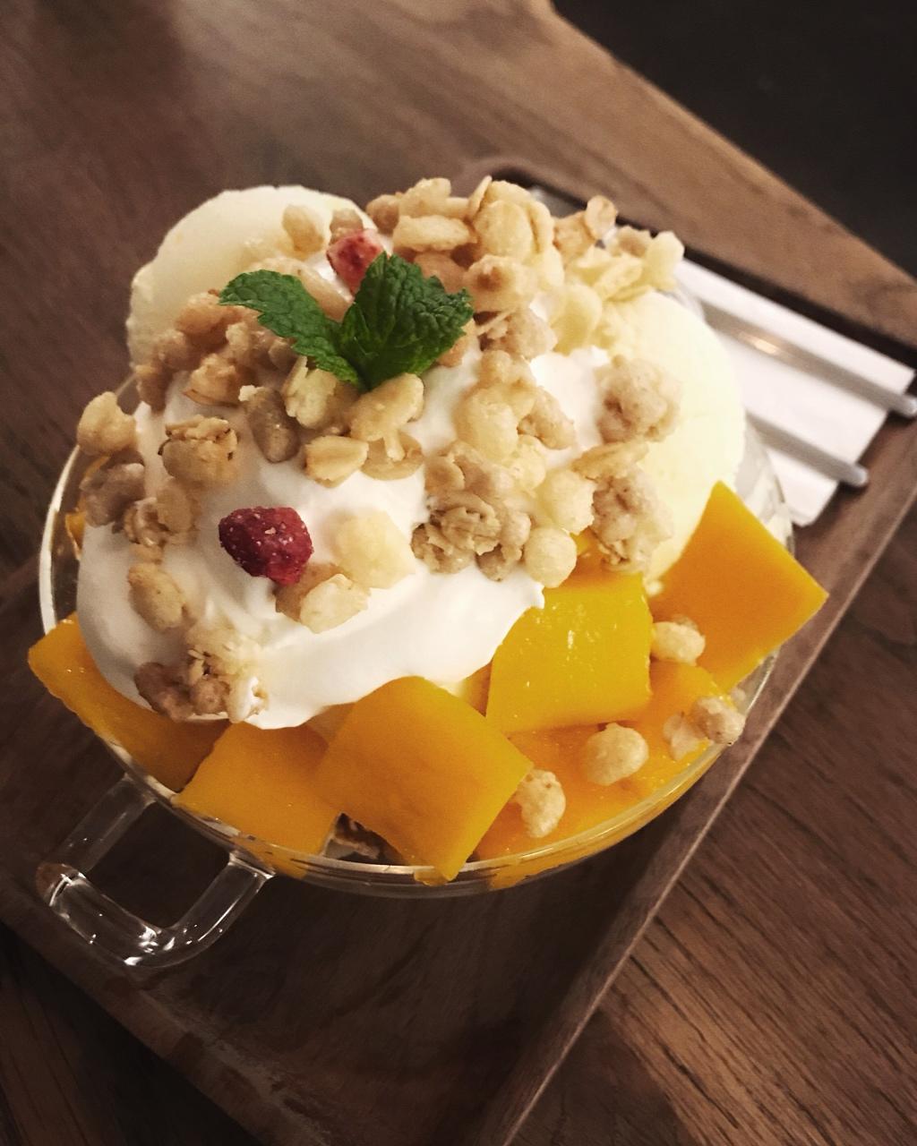 芒果酸奶冰激凌