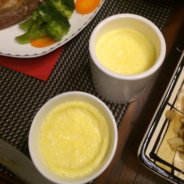 鲜奶炖蛋