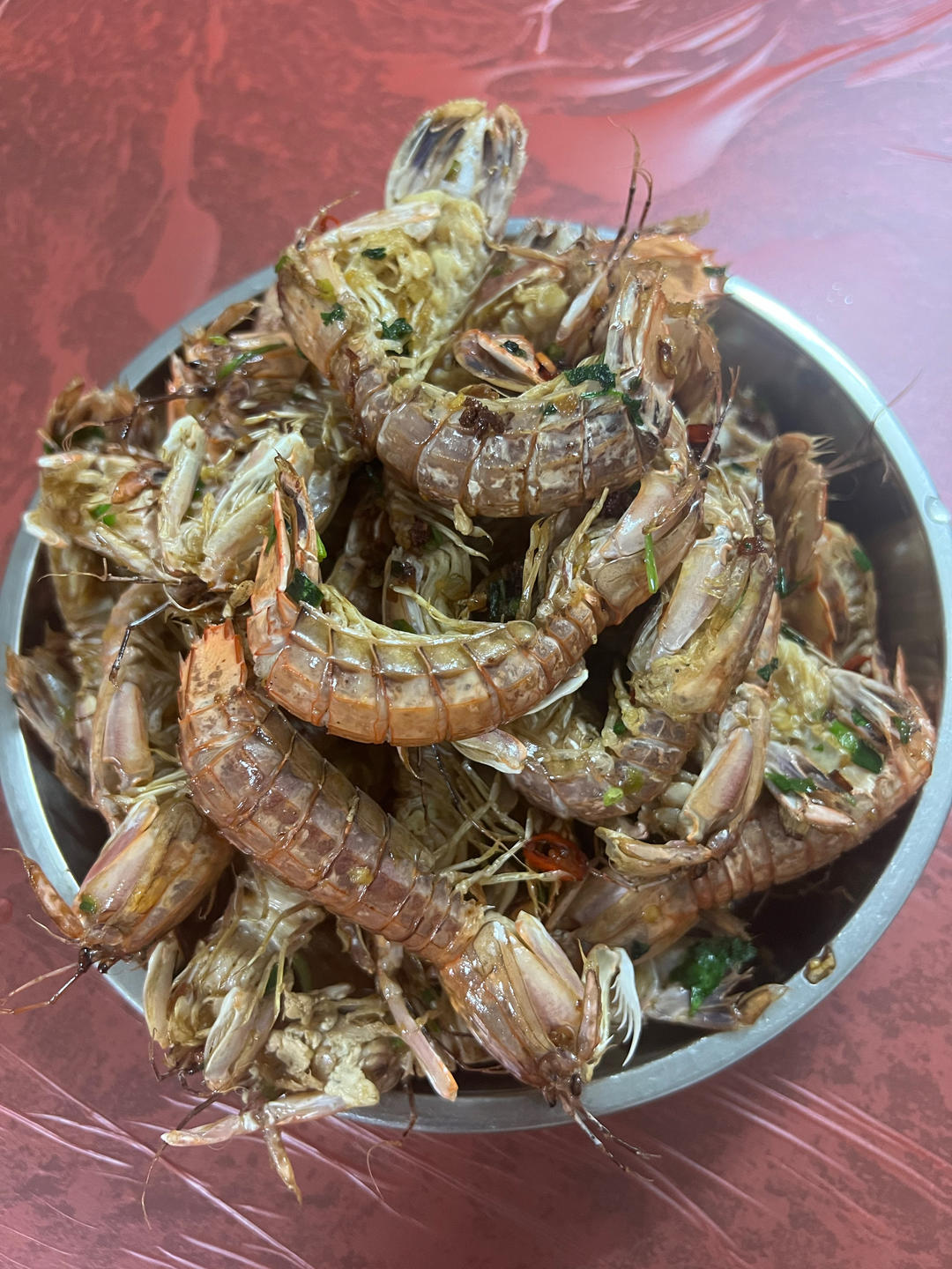 无油炸版的椒盐皮皮虾和巧拨虾壳的方法