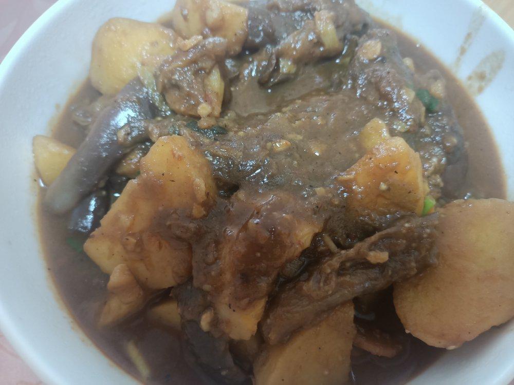 土豆炖茄子