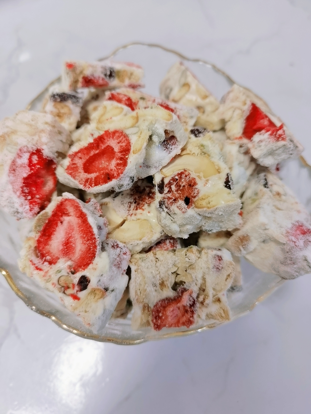 草莓🍓雪花酥的做法