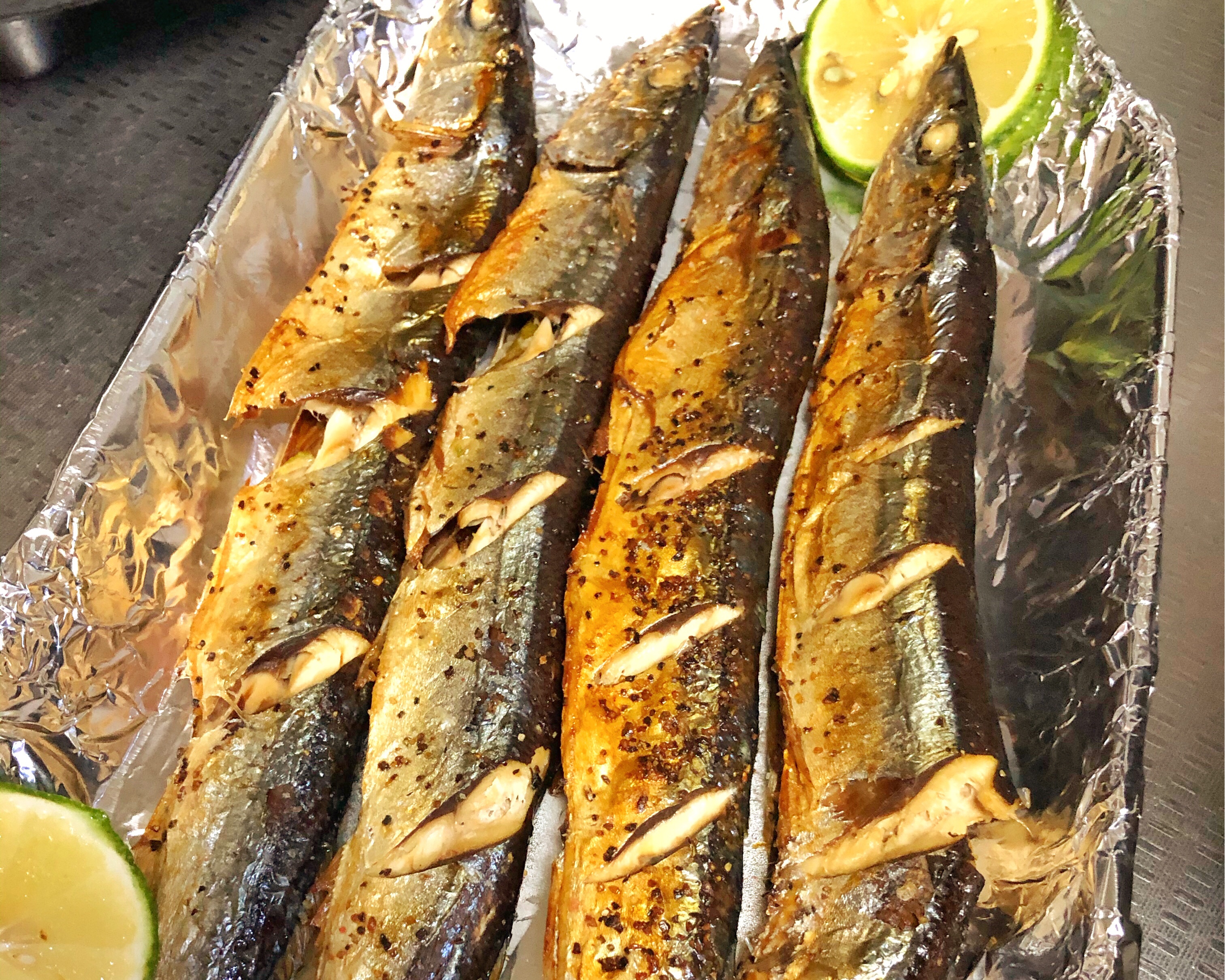 日式烤秋刀鱼（烤箱版）的做法 步骤5