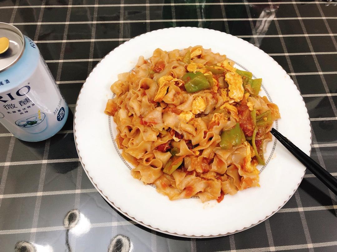 西红柿鸡蛋炒刀削