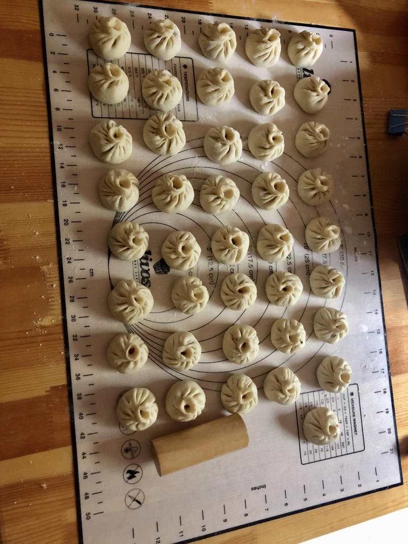快手发面小笼包