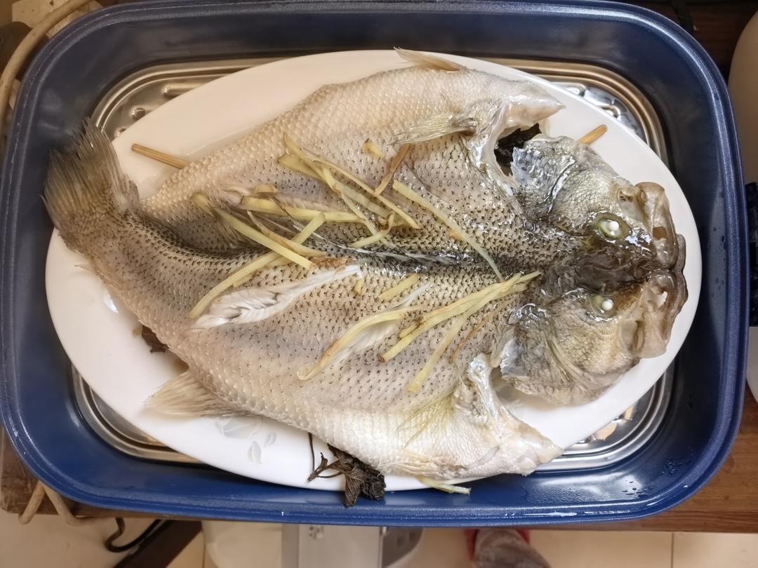 10分钟做 清蒸鲈鱼 （附切鱼图解）