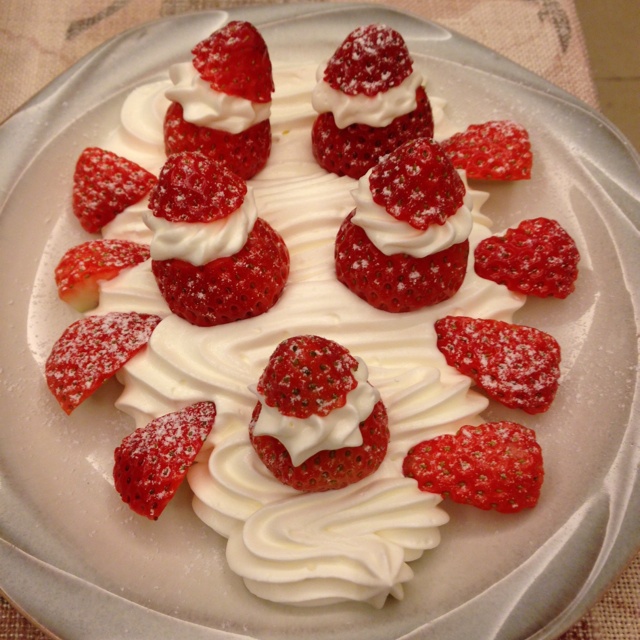 雪山红宝—忌廉士多啤梨（请不要传没有奶制品小伙伴的秃草莓）