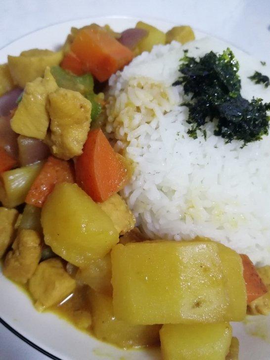 咖喱鸡肉饭