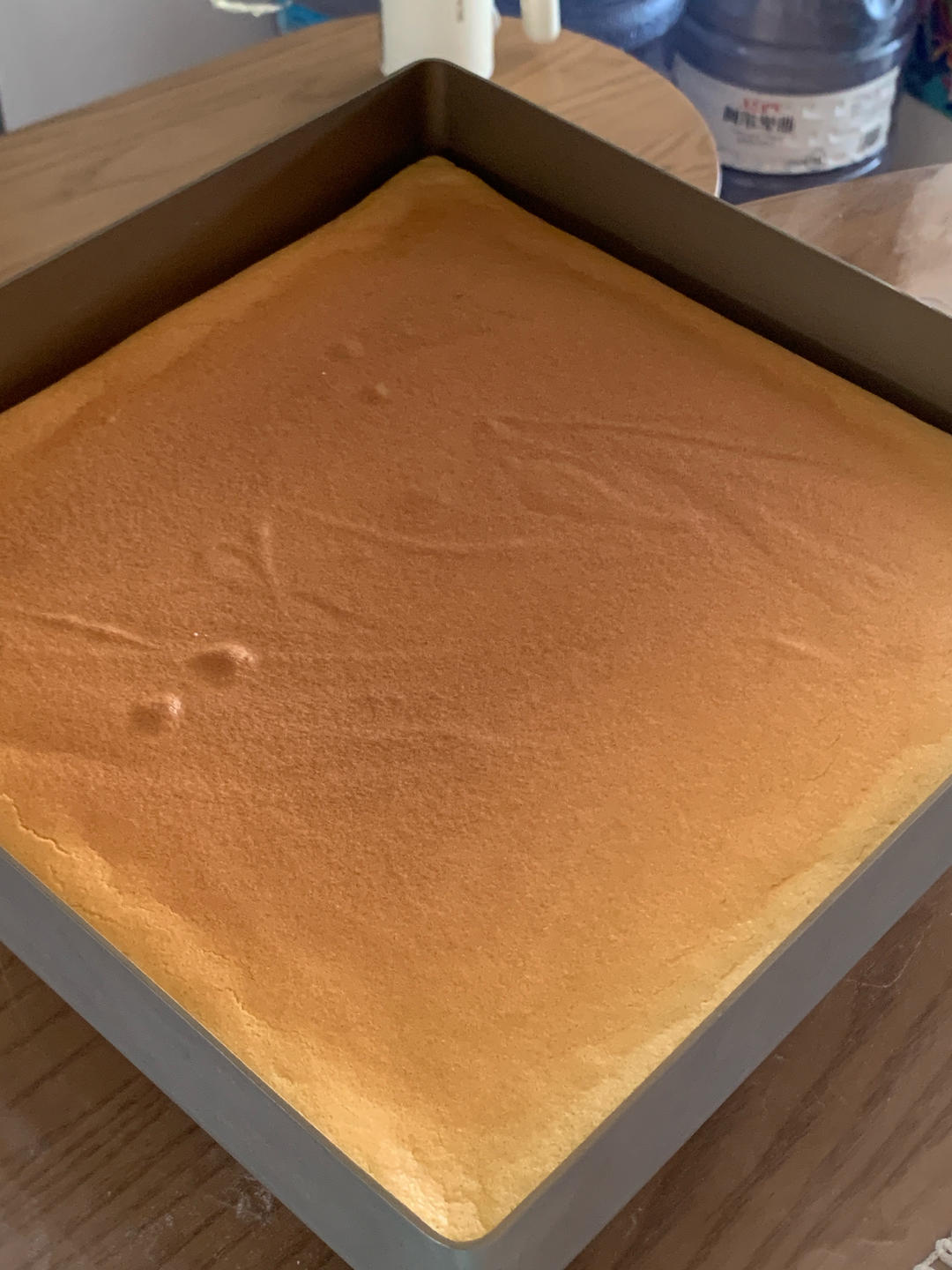 超详细的瑞士卷奶油蛋糕卷原味蛋糕卷的制作方法 饱满不掉皮不开裂（附模具换算方法）