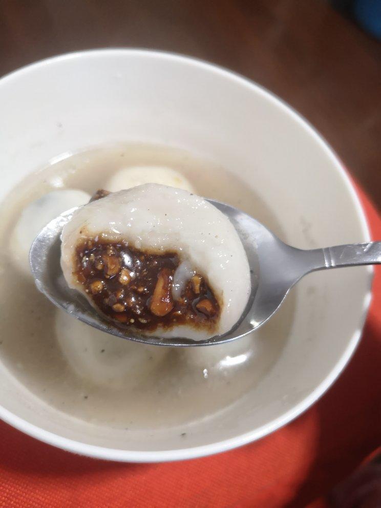 宿小圈儿做的花生红糖汤圆